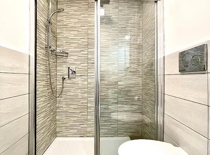 Colosseum Guest house